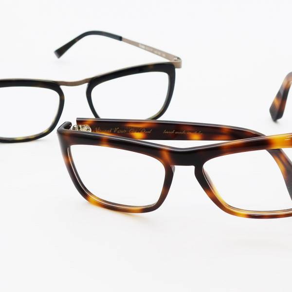 Lunettes de vue de créateur pour homme Vincent Kaes chez un opticien à Marseille